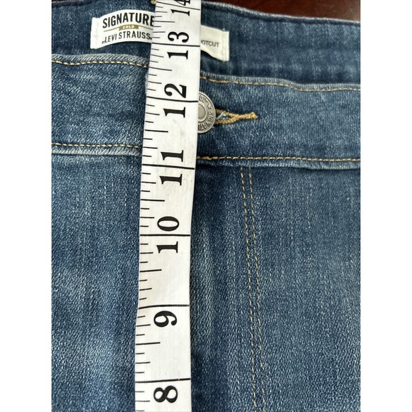 Signature by Levi Strauss & Co. Women's Mid Rise Bootcut Jeans 16L 38x34 NWT - Picture 7 of 9
